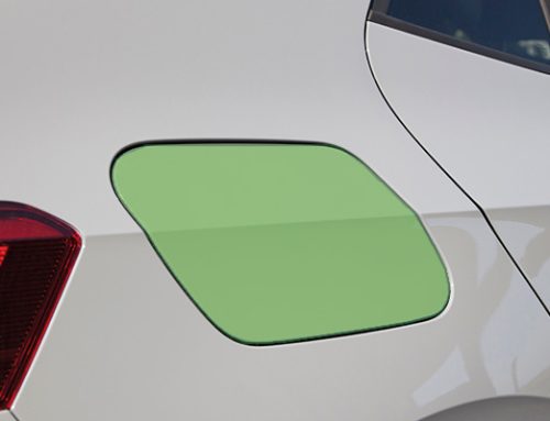 Transparent stenskottsfilm (PPF) för bilens utsatta områden.